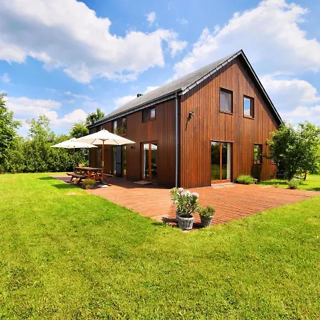 Semesterbostad Countryside Holiday In Mont With Terrace And Garden Mont (Belgium Luxembourg)
