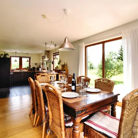 Countryside Holiday In Mont With Terrace And Garden בית נופש